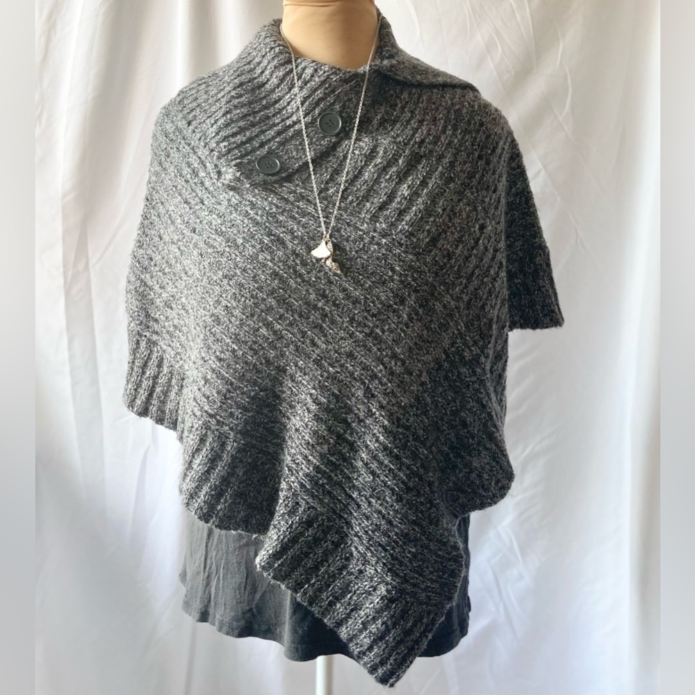 Heart-n-Crush Charcoal Knit Women's Poncho Size L